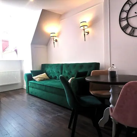 Royal Crown Residence Piekarska Old Town Top Location, Fast Wifi * Varsóvia